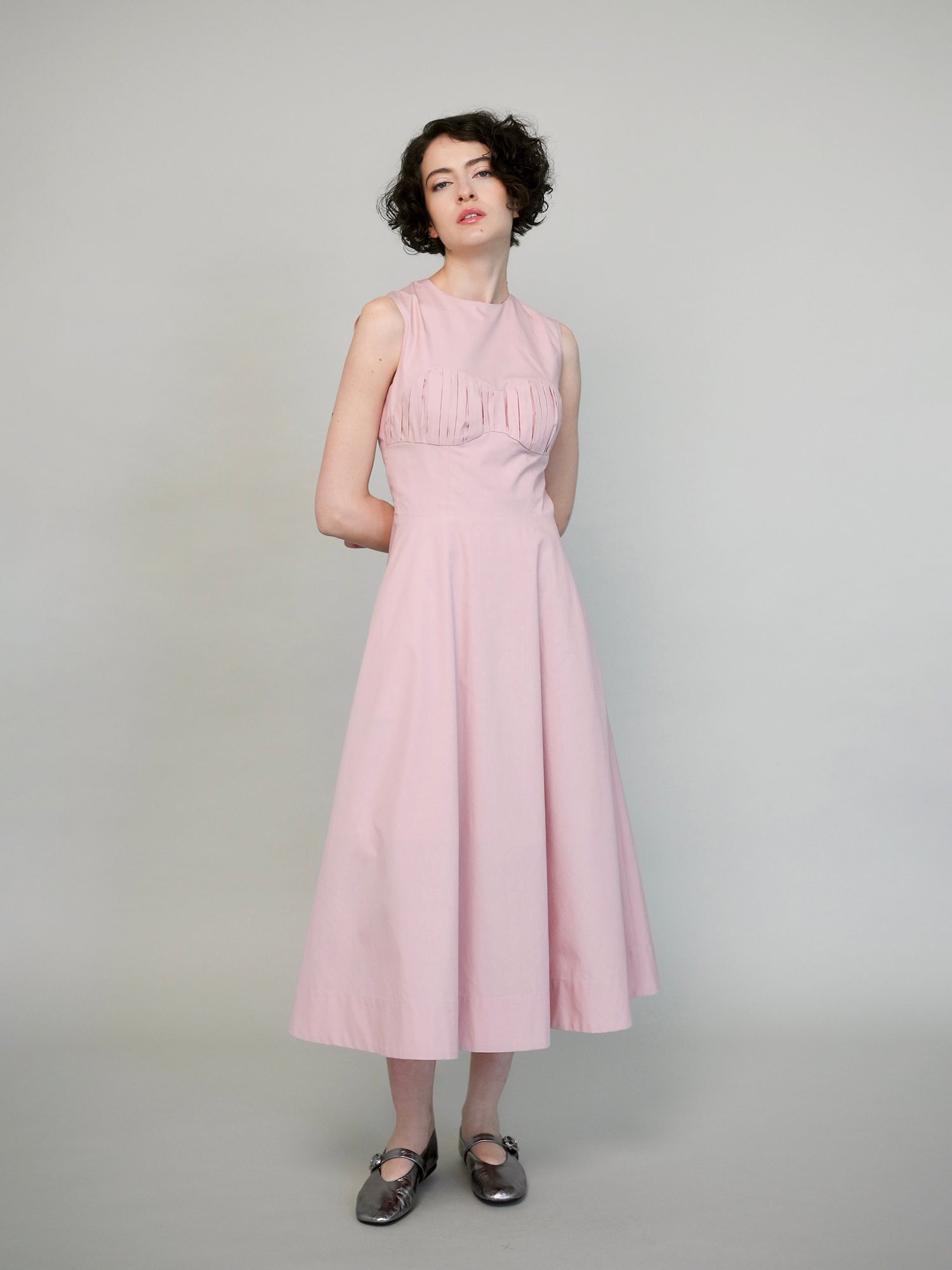 Iris Dress in Fine Cotton with Pleated Detail – Powder Rose